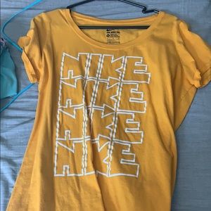 nike t shirt